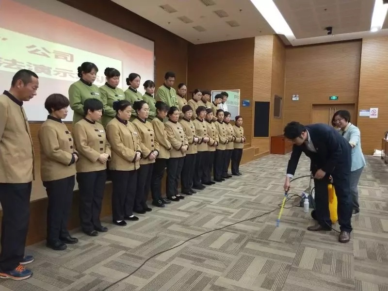 潔滿倉受邀為明喆物業(yè)開展專業(yè)技能培訓(xùn) 助力保潔服務(wù)品質(zhì)提升